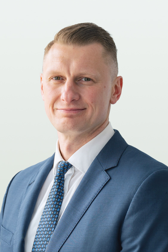 Jakub_O_New-Back senior leadership team